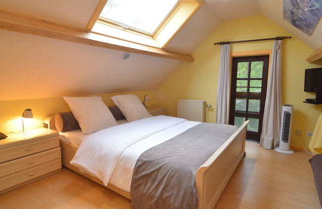 Luxurious Accommodation, Sauna, Hot Tub, Solarium, Private Bathrooms - Photo 3