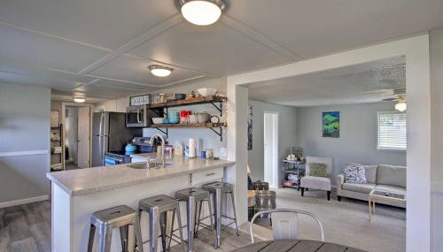 Waterfront Anderson Island Home with Kayaks - Foto 3