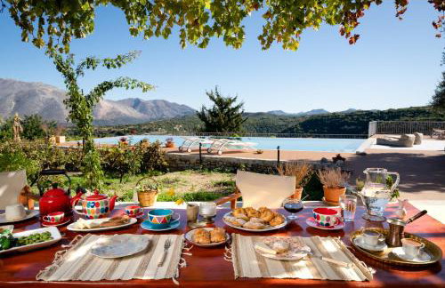 Nassibe Estate - Photo 30