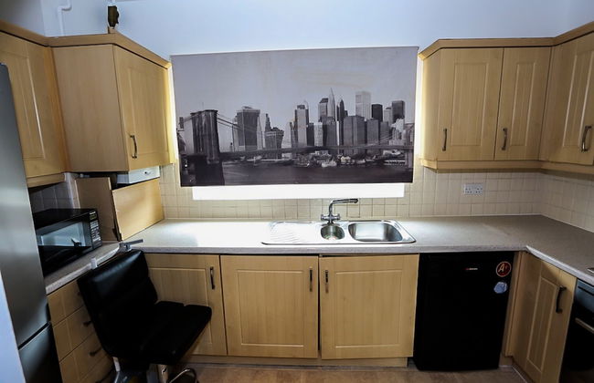 Modern 2 Bedroom Apartment - Foto 15