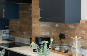 2 Bed Flat in Woking Central - Foto 24