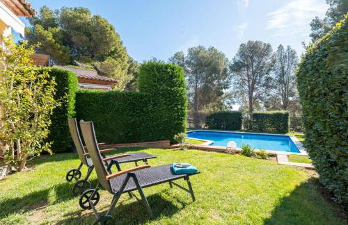 Villa Familiar c/Piscina + Wifi y Parking Gratis by Sunset Rentals (Bonmont) - Foto 10