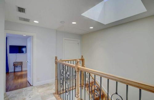 Private Patio Cali King Bed Walk to Las Olas - Foto 27