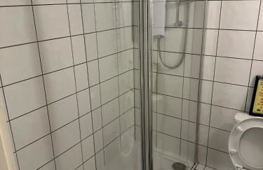 Smart Studio Apartment with Private Entrance in Dorking - Foto 5