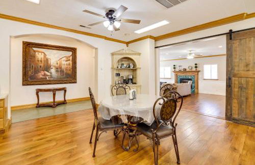 Spacious Hildale House with Large Deck! - Foto 7