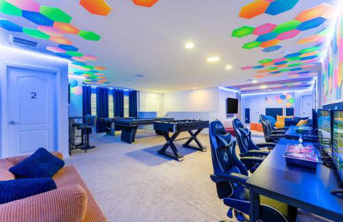 Luxury 8BR Villa with Pool, Spa, Theater & Game Room near Disney - Foto 52