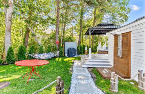 Dennis Port House BeachHot Tub & Fire Pit Fun - Photo 11