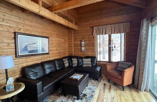 Private Cabin-Shuttle Pass Included! - Foto 1