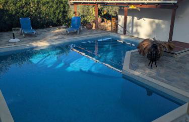 Villa Batsheva Private and Detached - Photo 3