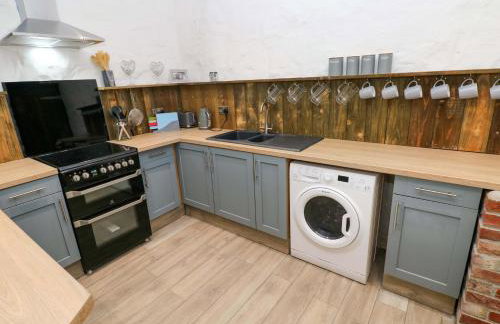 Woodpecker - Photo 9