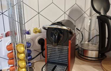 Loft Moderne et Rénové - Idéal Pros & Familles - 1 à 4 pers - Wifi - 5 min de la Gare - Foto 13