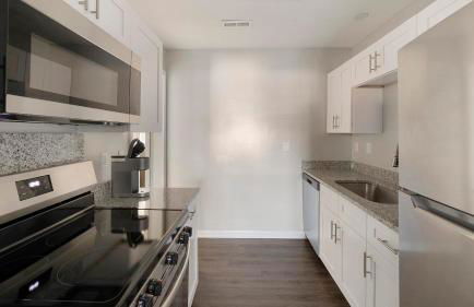 Landing Incredible 1BD Pool Gym - Foto 38