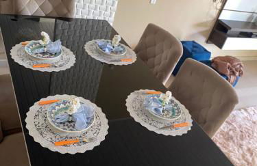 Casa Grande com 2 quartos e 3 camas com AR CONDICIONADO nos dois quartos - Foto 17