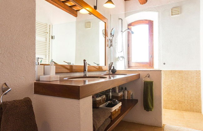 Traditional Estate From the XIV Century, With Swimming Pool - Photo 25