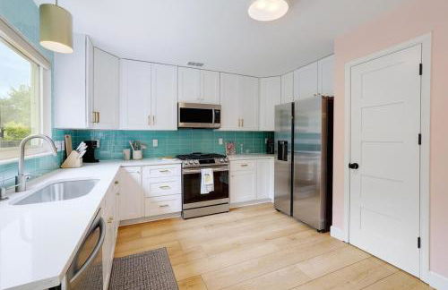 Modern Retreat Near Domain with Game Room and Gym - Foto 24