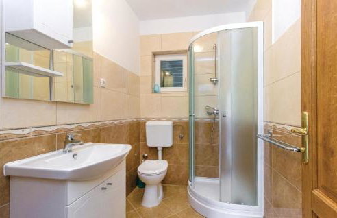 Four-Bedroom Holiday Home In Miljevci - Foto 42