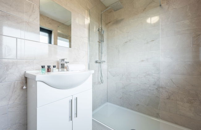 Trinity View by Tŷ SA - in Newport - Photo 24