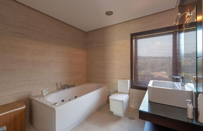 Lovely Holiday Home With Garden - Foto 20