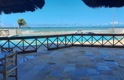 Apartamento com 2 quartos de FRENTE PARA O MAR - Foto 32