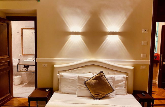 La Residenza del Sole al Pantheon - Photo 23