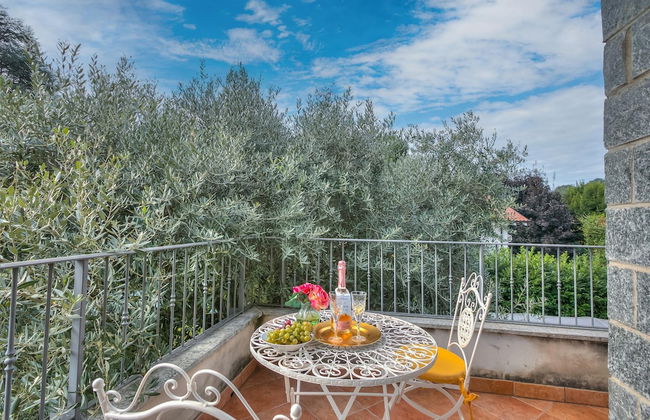 Connie s Apartment in Monvalle - Photo 60