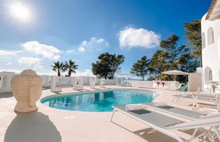 Chic Retreat: 5 Bedroom Villa in Ibiza City, 1261 - Foto 1