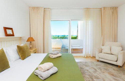 Frontline beach ground floor apartment - Los Monteros Palm Beach - Photo 15