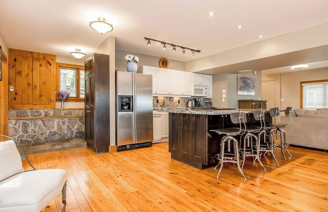 Muskoka Lakeshore Cottage Bliss - Foto 20