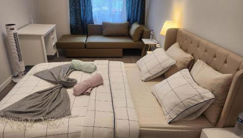 Chachino Guesthouse -5 Mins walk to Train & Bus Station - Foto 3