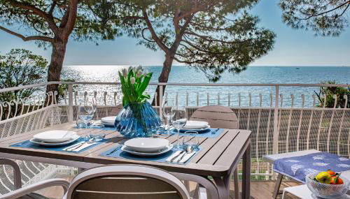 Brezza Marina Deluxe Apartment - Foto 1