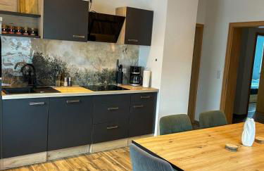 MaMa-Apartments - Haus Martina im Herzen der Rhön - 3 einzelbuchbare moderne Wohnungen für 2-8 Personen, Terrasse, Balkon, Garten, Ski und E-Bike Keller, Lounge, freies Wlan, familienfreundlich - Foto 16