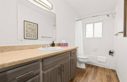 1BR Pet-Friendly Apartment with King Bed - Foto 11