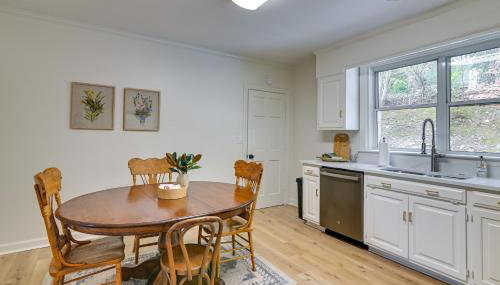 Centrally Located Home about Steps to Oxford Square! - Foto 2