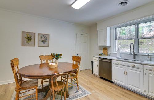 Centrally Located Home about Steps to Oxford Square! - Foto 2