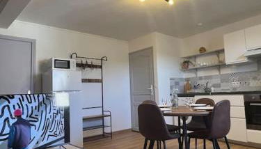 appartement. 2 à 4 pers. lit Queen-size. Au calme. - Foto 3