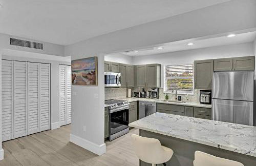 One Bedroom Steps Away From The Beach! - Foto 14