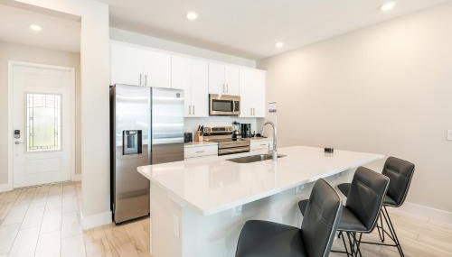 Cozy Townhome Near Disney With Resort & Waterpark Access - 7920Ds - Foto 5, stove