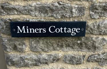 Miners Cottage - Photo 2