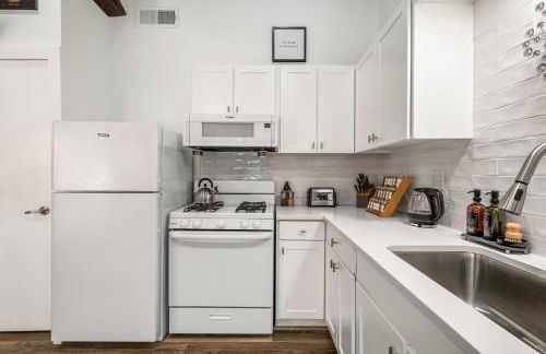 The Orange Door - Unit B - Travis Heights Duplex - Foto 15