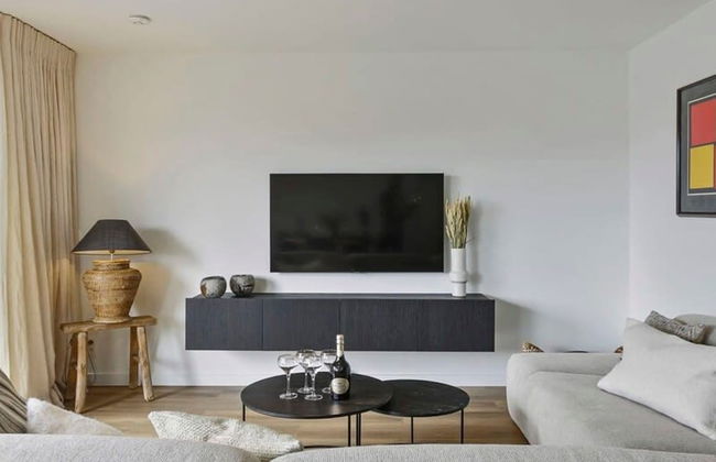 Stunning Modern Apartment With Large Terrace - Foto 10