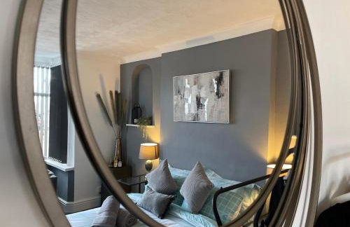 Casa Lobo's Beautiful Suites Apartment 1 free offroad parking - Foto 1