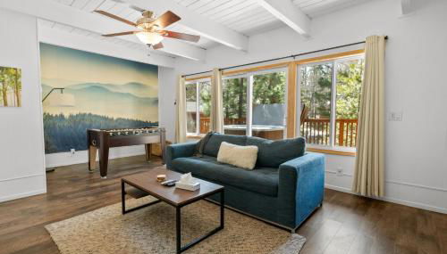 The Bear Hut - The perfect home away from home! - Photo 3