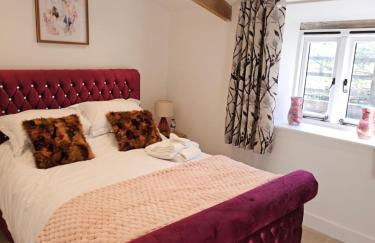 Sleeps 14, Stunning, Dog Friendly, Hot Tub, Rural - Photo 30