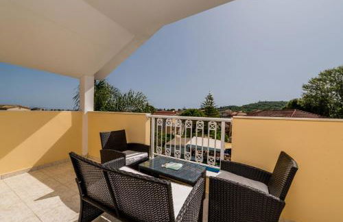 Oscar Villa & Studios - Foto 42