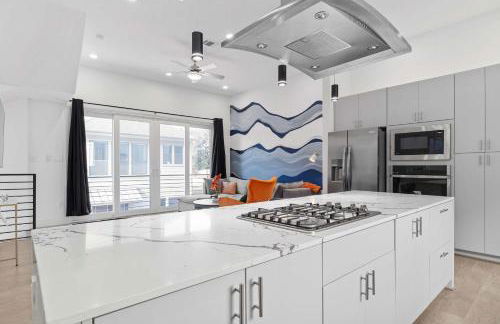 Spacious Houston 3Bed3 Bath Family Townhome - Photo 14