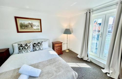 Mannys Apartment - Nice & Cozy 4Bed Flagship Lodge - Photo 5