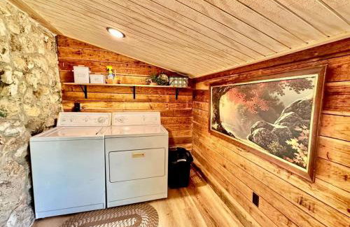 Tranquil Riverfront Cabin Retreat with Wildlife, Trails & Open Skies in Tahlequah, Oklahoma - Foto 36