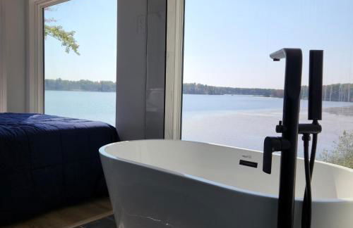 Unique 3-bed Lakefront Container Home - Foto 33