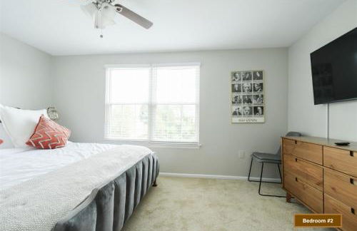 Townhome in Northern Virginia, Close to DC, Pets Okay, Fenced Yard, Fast - Foto 11