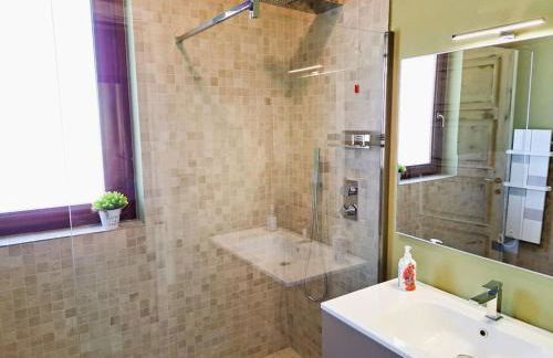 Characteristic restored farmhouse with 360 degree views - Photo 21